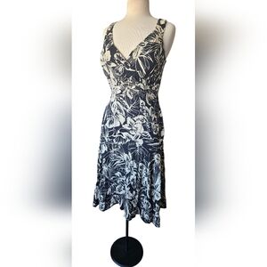 R&K Original Floral Black and White Women's Dress Sz 12